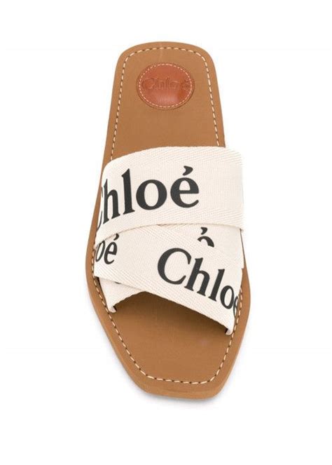 chloe flip flops